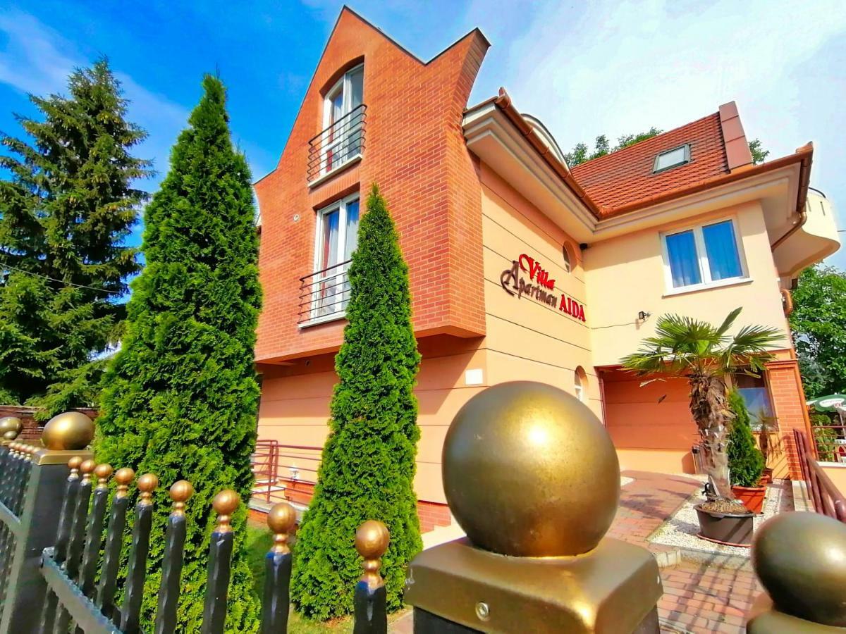 Villa Aida Apartman Hajdúszoboszló Buitenkant foto