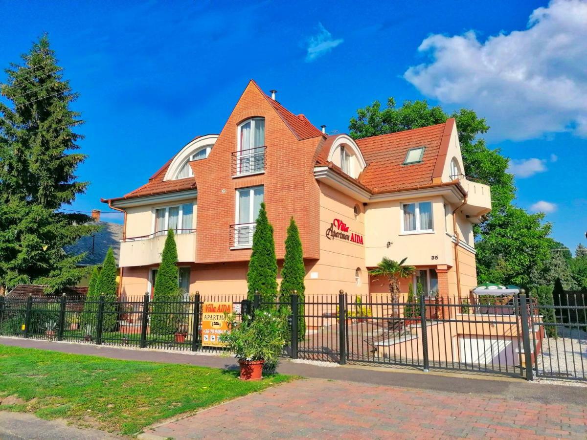 Villa Aida Apartman Hajdúszoboszló Buitenkant foto