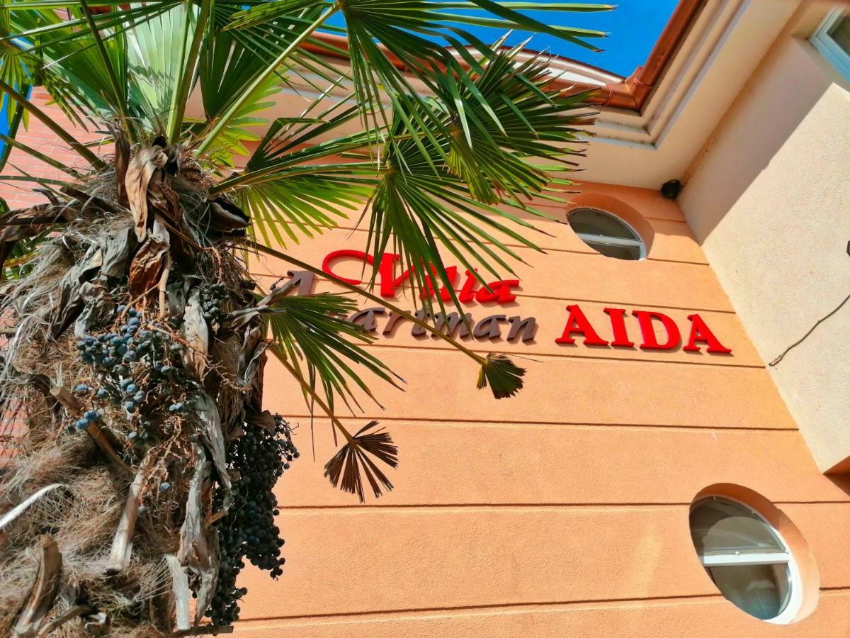 Villa Aida Apartman Hajdúszoboszló Buitenkant foto