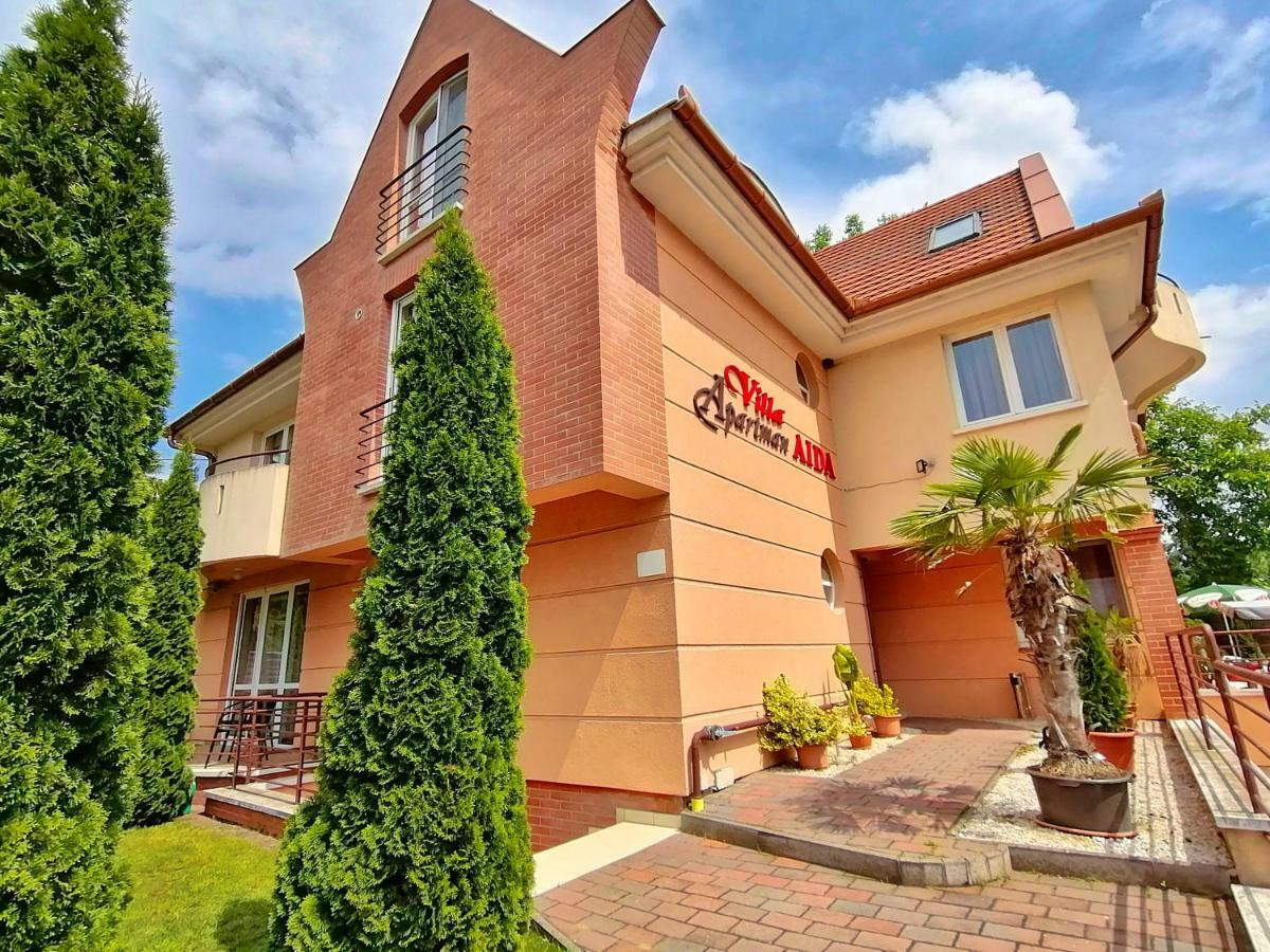 Villa Aida Apartman Hajdúszoboszló Buitenkant foto