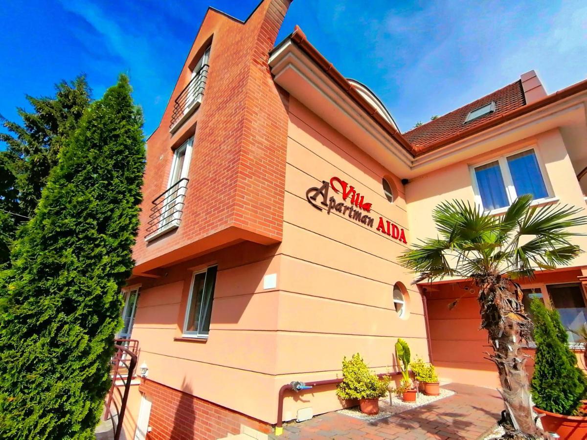 Villa Aida Apartman Hajdúszoboszló Buitenkant foto